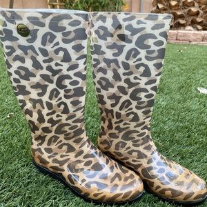 ugg leopard rain boots